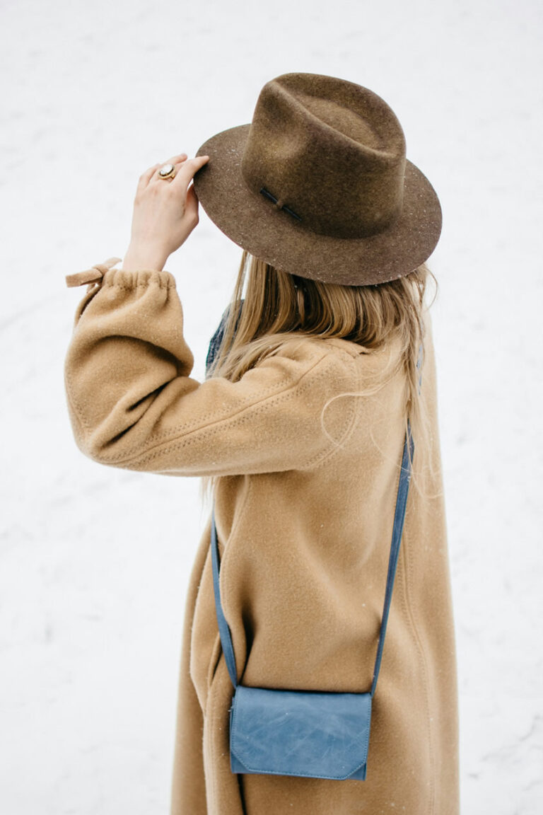The perfect styling tips of your handbags and your dresses The perfect styling tips of your handbags and your dresses